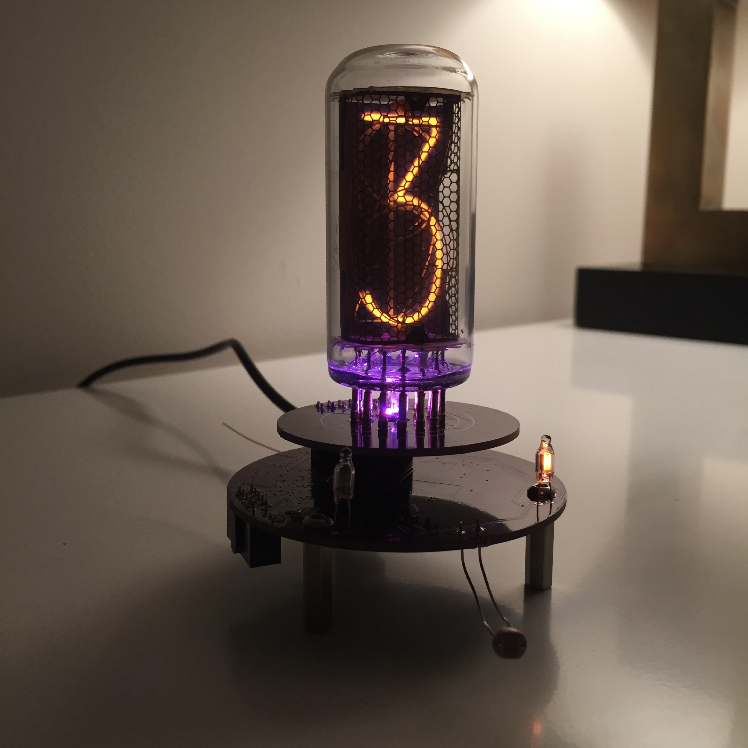 One Tube Nixie Clock nixies.us